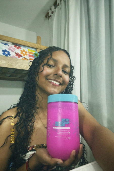 Foto de Sharoll G. con su producto
